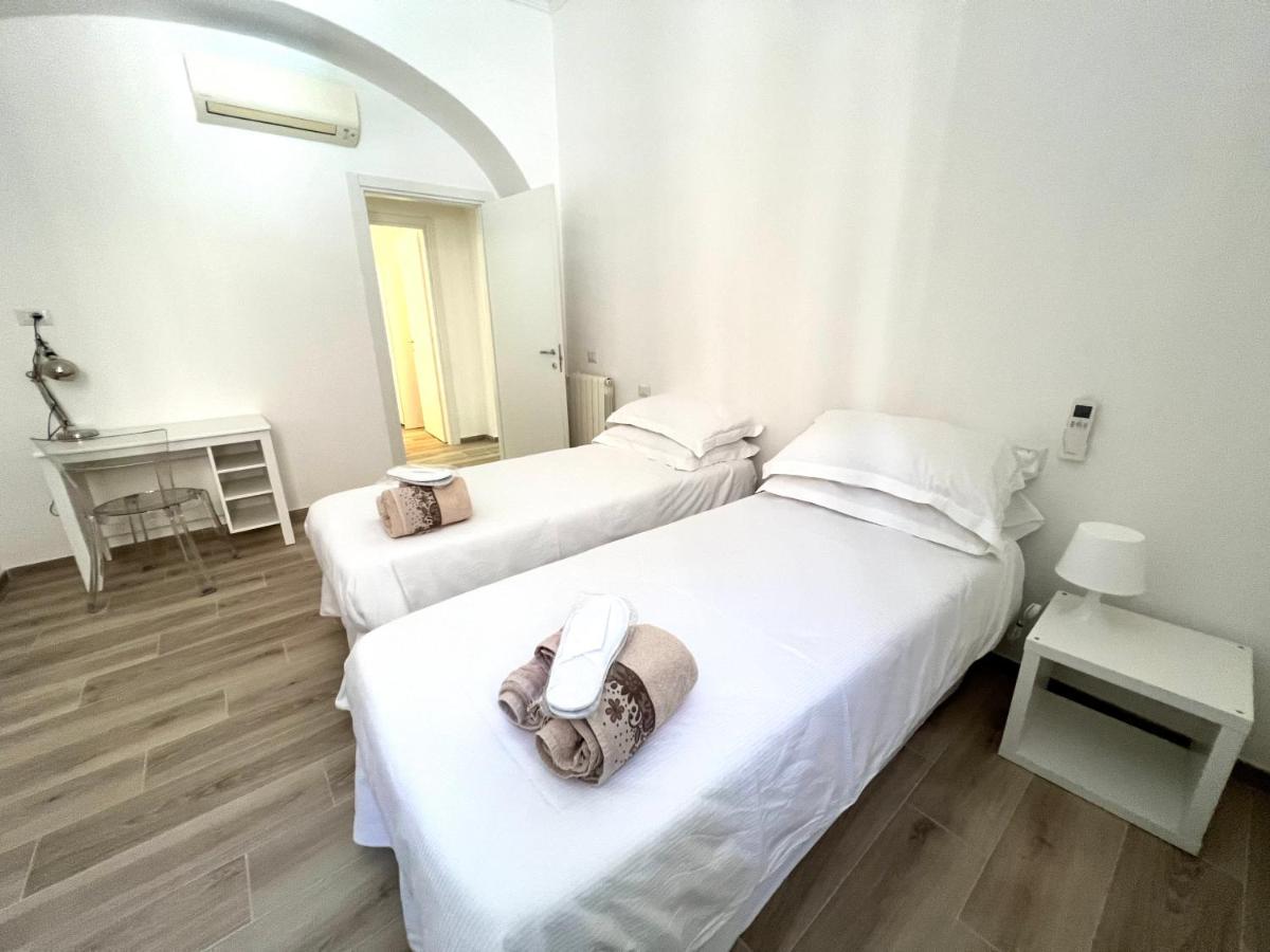 La Casa Di Ale Nel Centro Storico Di Cagliari Apartamento Exterior foto