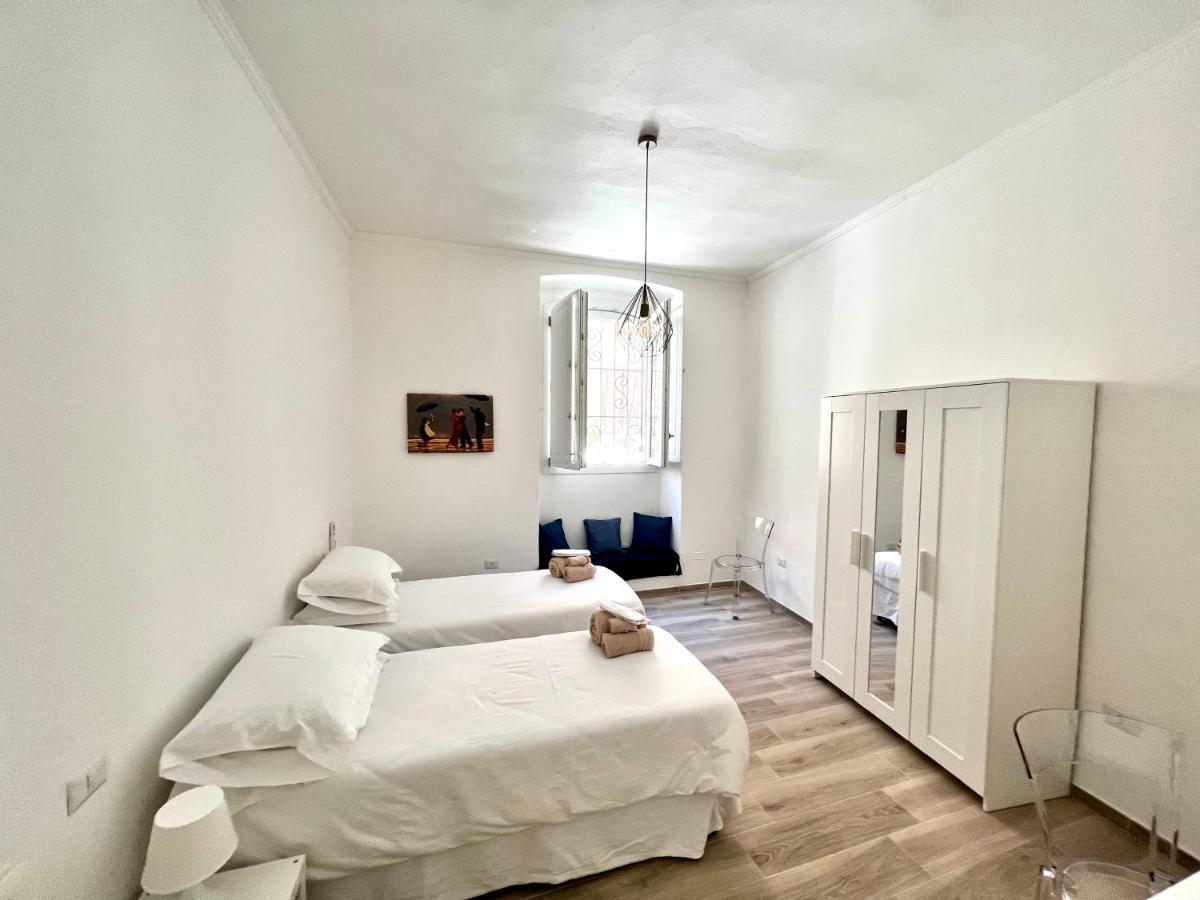 La Casa Di Ale Nel Centro Storico Di Cagliari Apartamento Exterior foto