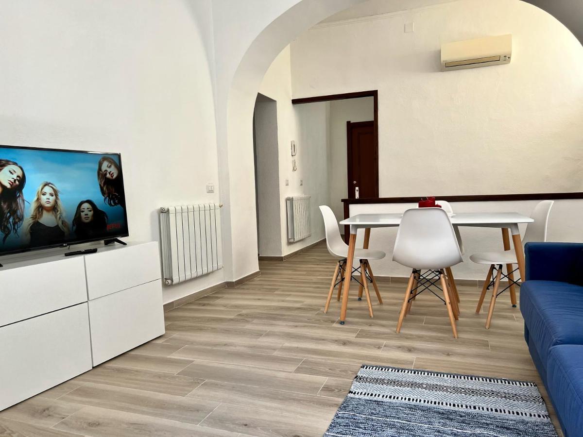 La Casa Di Ale Nel Centro Storico Di Cagliari Apartamento Exterior foto